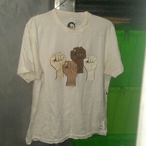 Uniqlo X Pharrell Williams presents i am OTHER ✊🏿 up shirt